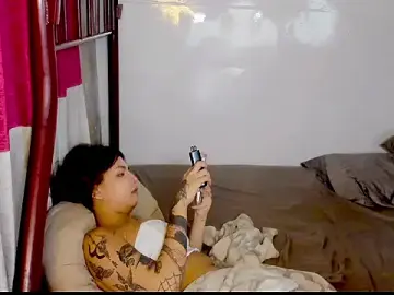 Stripchat Sex Cam of ArianaLore