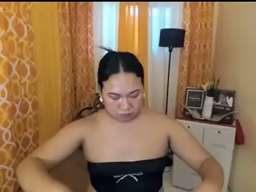 Stripchat Nude Webcam of TsUncutKaren