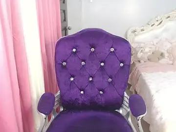 xSexynineDollx from stripchat