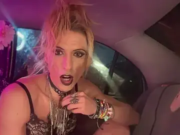 Stripchat Live Porn of TgirlBrat