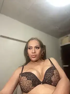 Stripchat Best Webcam of HugeKatarinaTS