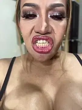 Stripchat Nude Webcam of HugeKatarinaTS