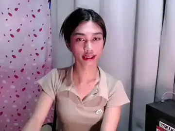 Stripchat Live Sex Cam of katrina_bigcock69