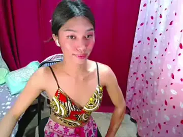 Stripchat Nude Webcam of katrina_bigcock69