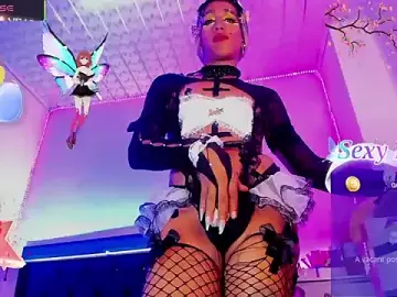 Stripchat Adult Webcam of evelyn_kitty1