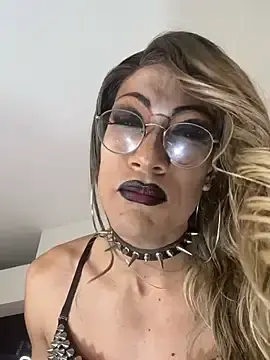 Stripchat Live Sex of Lia_Jones77