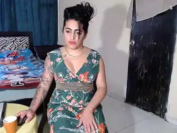Stripchat Nude Webcam of Sashaferrari2000