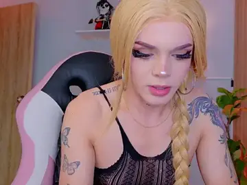 Stripchat Sex Cam of Chris_parker27