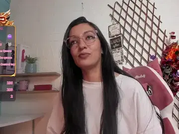 Stripchat Sex Cam of SALOME_KORLAND