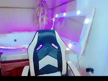 super_hot_girls from stripchat