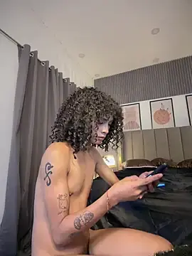 Stripchat Free Live Porn of XyneeHarte