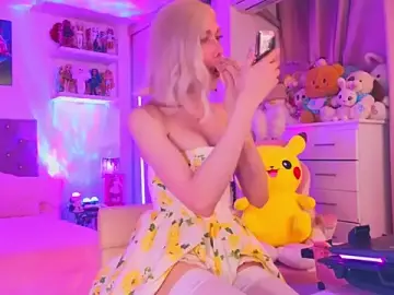 Stripchat Free Live Porn of MadamBarbiee