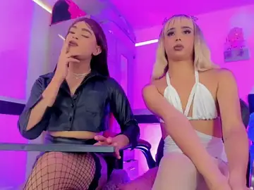 Stripchat Free Live Porn of Hellen_moons__