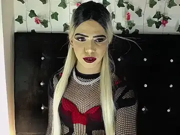 Stripchat Free Live Porn of Kristal_Queen01