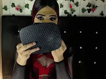 Stripchat Watch Live Sex Cams of Kristal_Queen01