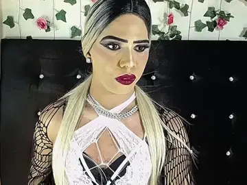 Stripchat Best live sex cam show of Kristal_Queen01