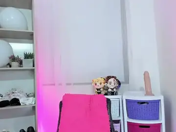 Stripchat Live Sex Cam of KimberlyJohnsoon
