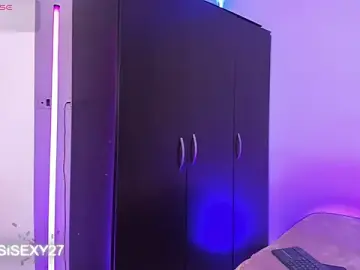 Stripchat Live Sex Cam of jessica_sexy23