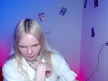 Stripchat Best Webcam of Emily_Nyaffee