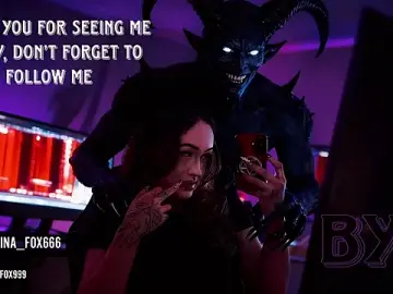 Stripchat Sex Cam of sabrina_fox999