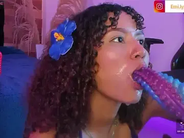 Stripchat Nude Webcam of Emily_brown04