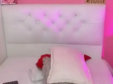 Stripchat Sex Cam of x_isabella_x