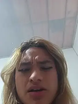 Stripchat Live Sex Cam of Lilit_doll_