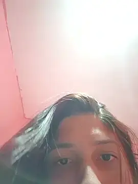 Stripchat Watch Live Sex Cams of nessaflors2