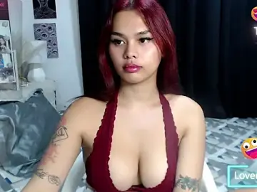 Stripchat Sex Cam of TSFUCKDOLL_GODDESS