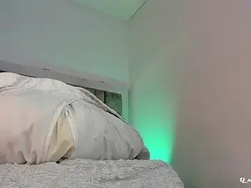 Stripchat Live Sex Cam of Queensophie_m
