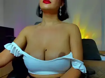 savanna013 from stripchat
