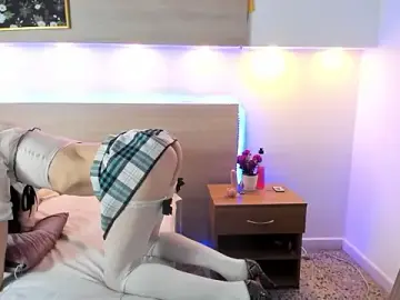 Stripchat Free Porn Cam of Calopezreal_