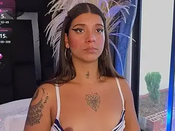 Stripchat Live Sex Cam of CoralRigan