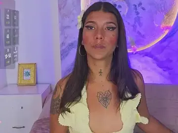 Stripchat Adult Webcam of CoralRigan
