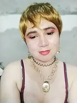 superhotshemale from stripchat