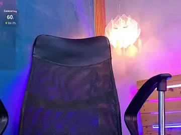 Stripchat Sex Cam of niiky_doll