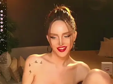 Stripchat Free Porn Cam of xxMADAMExx