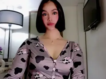 Stripchat Nude Webcam of Anna_HollyDoll