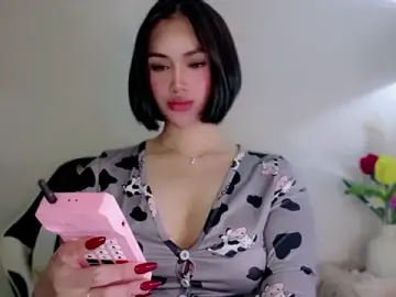 Stripchat Live Sex Cam of Anna_HollyDoll