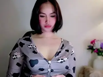 Stripchat Sex Cam of Anna_HollyDoll