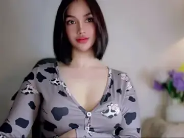 Stripchat Adult Webcam of Anna_HollyDoll