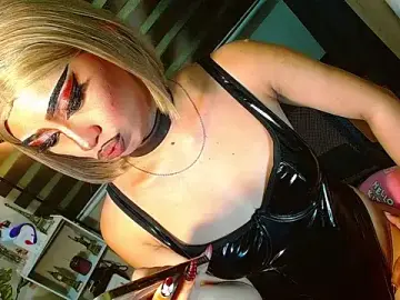 Stripchat Private Sex Chat of HOLLYWOOD_QUEEN_88