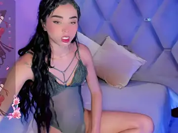 Stripchat Free Live Porn of Daniiela_Ember