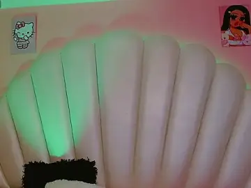 Maia_Hotts from stripchat