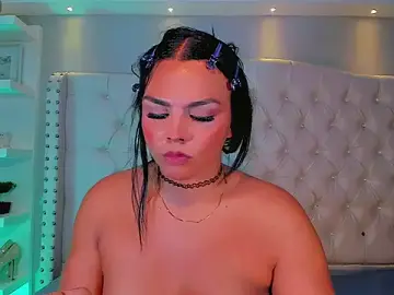 Stripchat Live Porn of Maia_Hotts