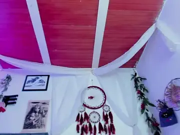 Stripchat Free Porn Cam of bathory_vamps