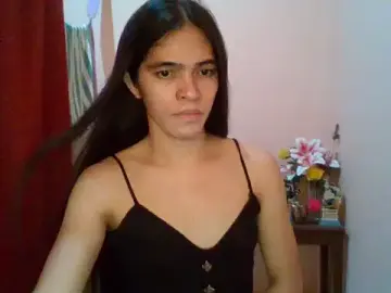 Stripchat Free Porn Cam of sweet_yummy69