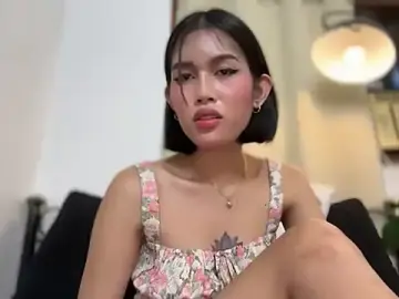 Stripchat Live Sex Cam of Larathegr8t