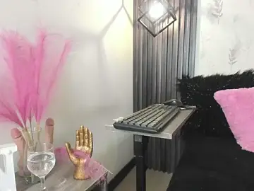 Stripchat Nude Webcam of NahomyCarther