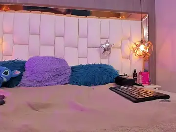 Foxxy_Doll from stripchat